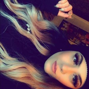 Meet your Posher, Abigail